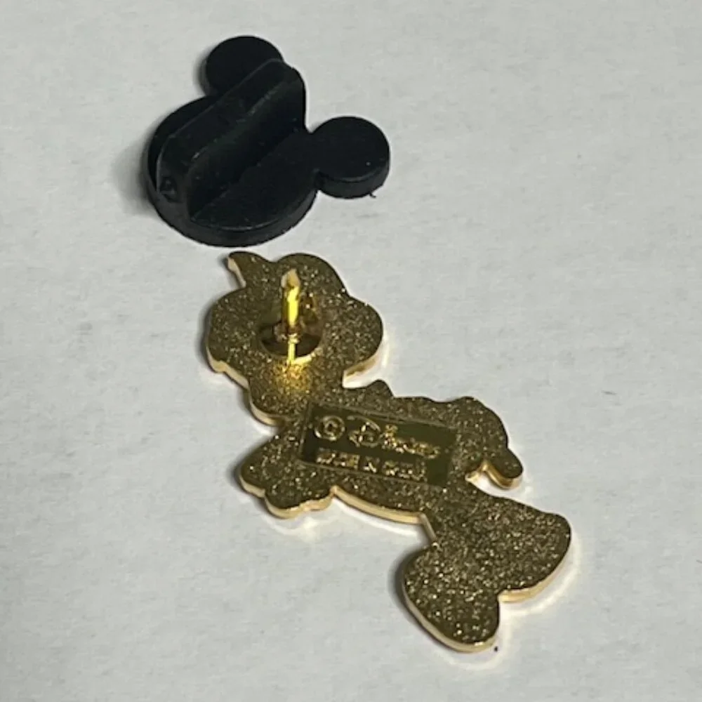 VTG Disney Pinocchio Walking Lapel Hat Vest Pin Gold Tone 1.25